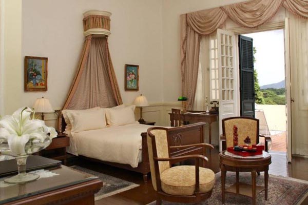 Khách sạn Dalat Palace Hotel